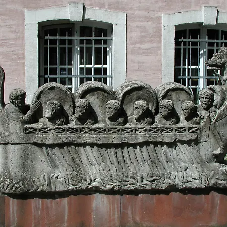 Haus Am Berg Отель 2*