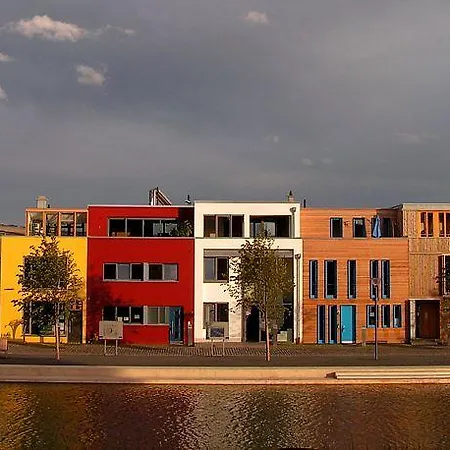Отель Haus Am Berg 2*